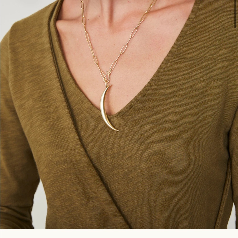 Spartina 449 cresent moon crystal necklace 20” like new 18k gold plated